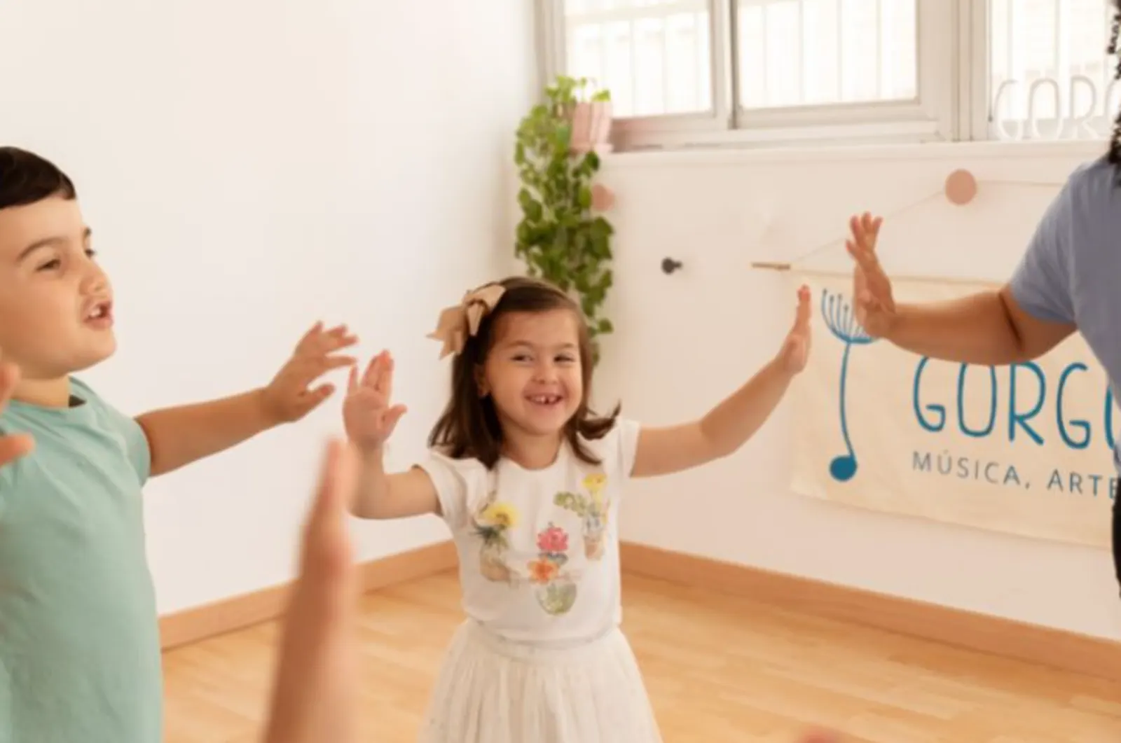 Peques en clase de Gorgoritos
